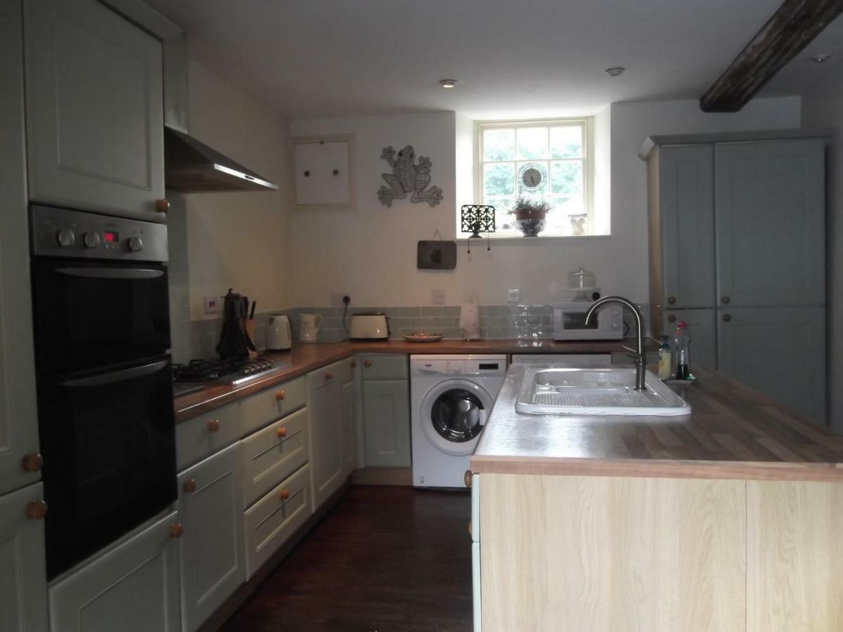 Manor House Annex - Sleeps Up To 6 People Βίλα Shepton Mallet Εξωτερικό φωτογραφία