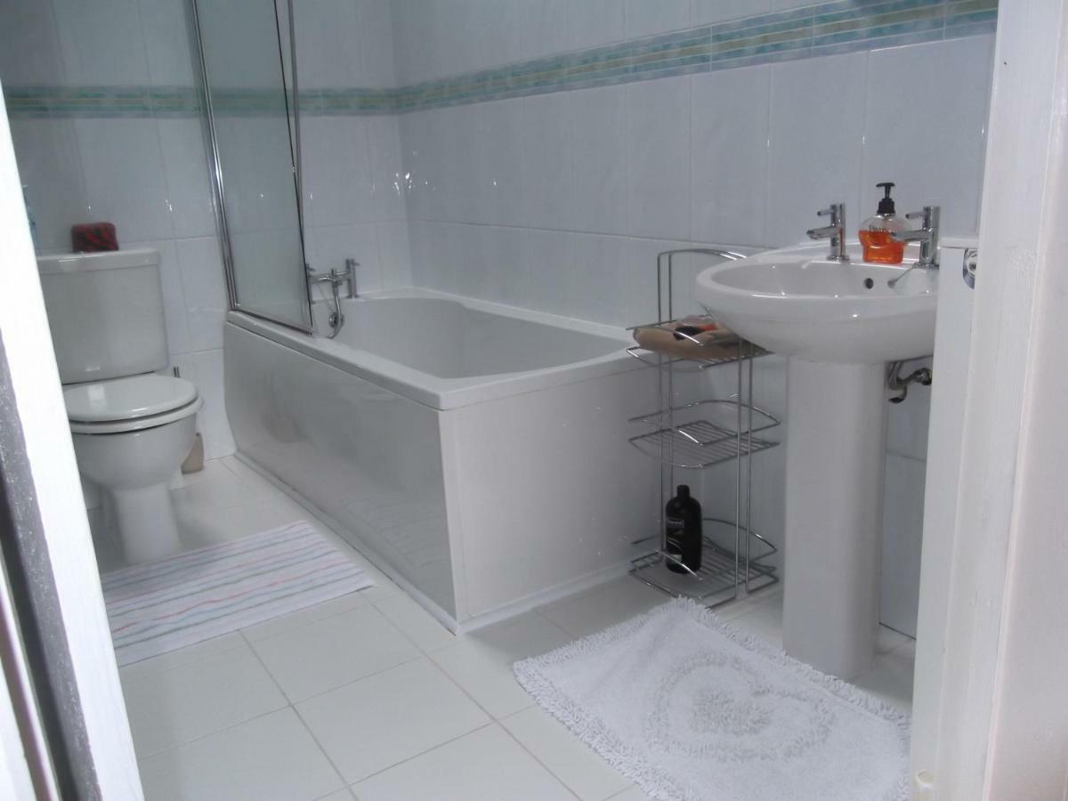 Manor House Annex - Sleeps Up To 6 People Βίλα Shepton Mallet Εξωτερικό φωτογραφία