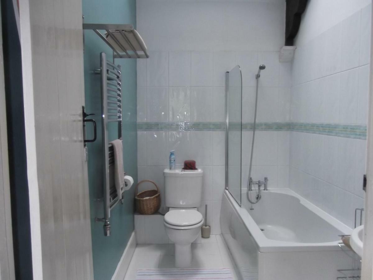 Manor House Annex - Sleeps Up To 6 People Βίλα Shepton Mallet Εξωτερικό φωτογραφία